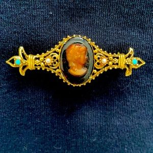 Vintage Florenza brooch